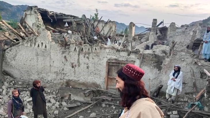 Afganistan depreminde can kaybı 1000'i aştı