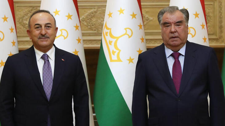 Bakan Çavuşoğlu, Tacikistan Cumhurbaşkanı ile bir araya geldi