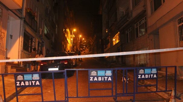 Binadan sesler gelince Beşiktaş'ta cadde kapatıldı!