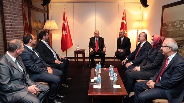 Cumhurbaşkanı Erdoğan, Arjantin İslam Merkezi Başkanı Anibal Bakır ile görüştü