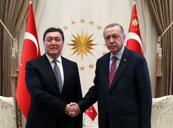 Erdoğan, Kazakistan Başbakanı Mamin'i kabul etti