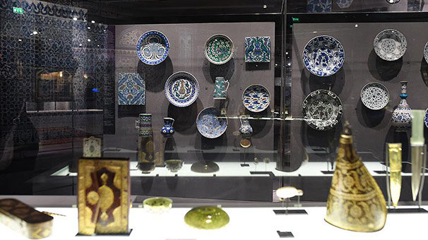 İslam Sanat Eserleri Louvre'da sergileniyor