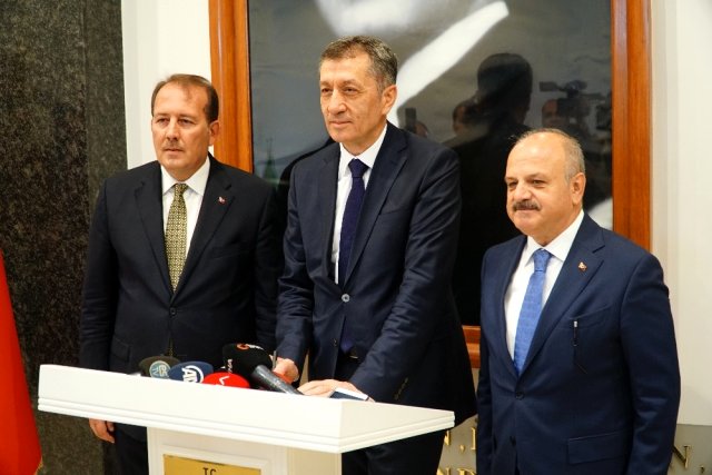 Milli Eğitim Bakanı Selçuk Eskişehir'de