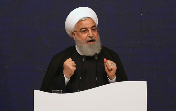 Ruhani: ABD'nin tek hedefi Tahran'a geri dönmek