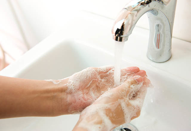 Sürekli el yıkamak, takıntılı olduğunuzu gösterebilir