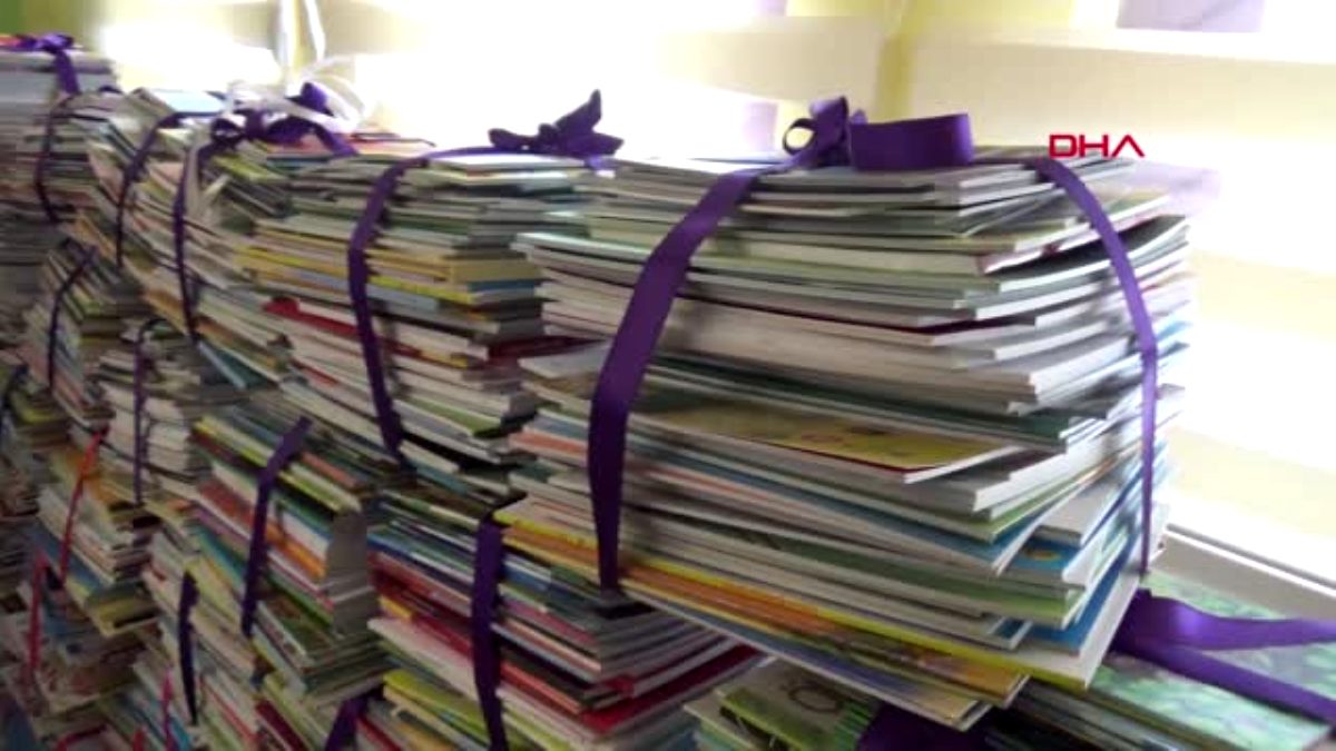 Tokat tübitak başkanı mandal, tokat'ta öğrencilere kitap dağıttı