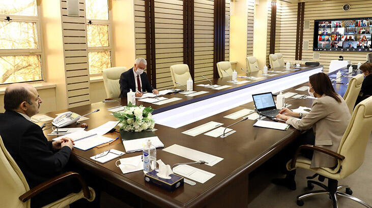 YÖK Başkanı Saraç, üniversite rektörleriyle toplantı yaptı