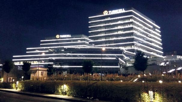 11 bin kule işletiyor