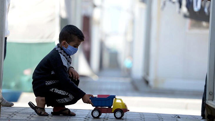 ‘150 bin Suriyeliye vatandaşlık verildi’
