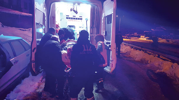 4 kişilik aile sobadan sızan gazla zehirlendi!