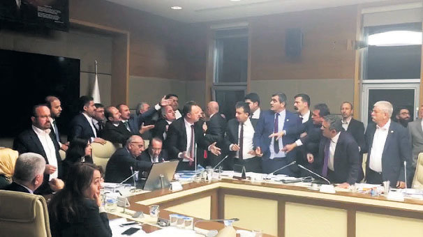 5. Madde tansiyonu yükseltti! Tartışmalı madde ‘yumuşatıldı’