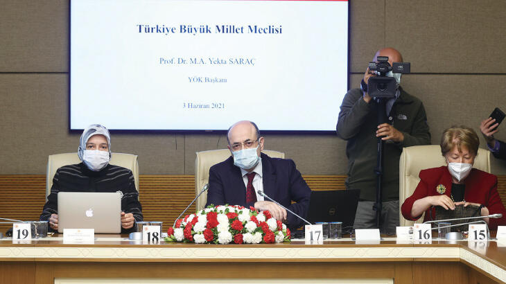 60 akademisyene tacizden ihraç