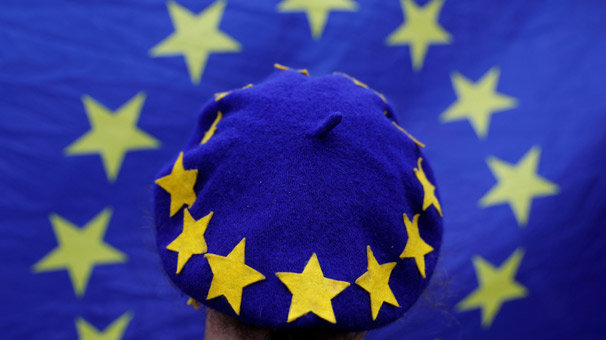 AB, bir yılda 825 bin kişiye vatandaşlık verdi