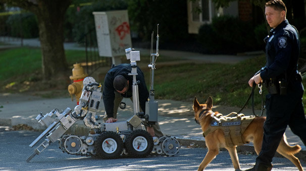 ABD bombacının peşinde: Florida'da bir postanede arama