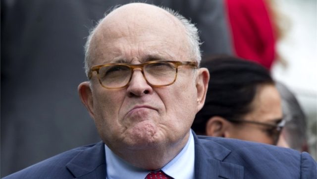 ABD Temsilciler Meclisi Trump'ın avukatı Giuliani'den belge talep etti