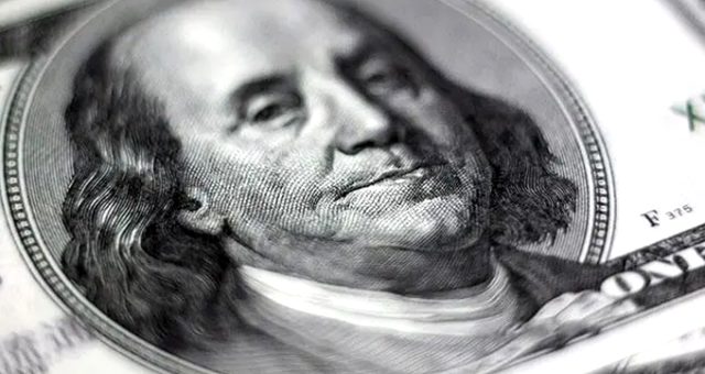 ABD'de 1 milyon dolarlık banknotla hesap açtırmaya çalışan kişi aranıyor