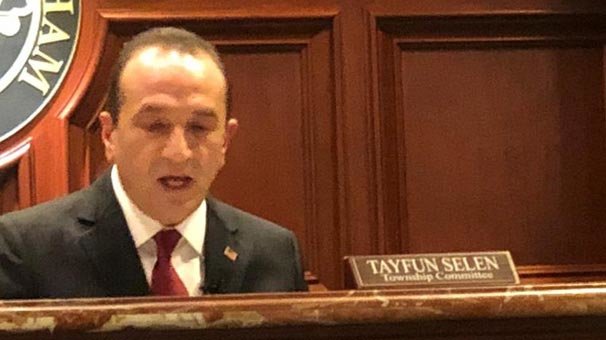 ABD'de ilk kez bir Türk belediye başkanı seçildi