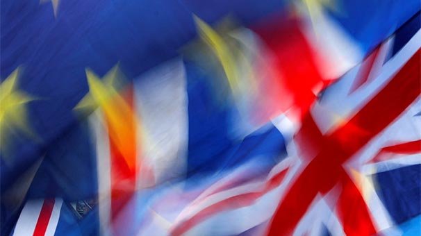 AB'den İngiltere'ye Brexit çağrısı