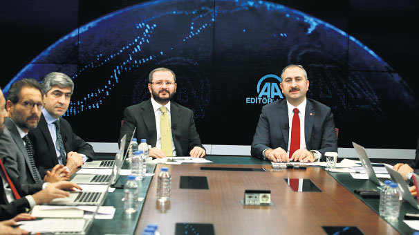 Adalet Bakanı Abdulhamit Gül’den rahip Brunson açıklaması: Beraat etmedi hapis cezası var