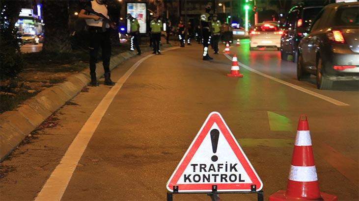 Adana’da trafik kurallarına uymayan sürücülere ceza yağdı