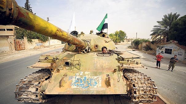 Ağır silahlar cepheden çekildi