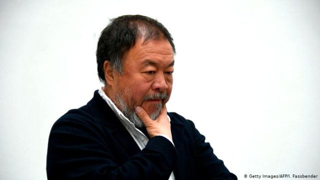 Ai Weiwei: Çin Hong Kong'daki göstericilere blöf yapıyor