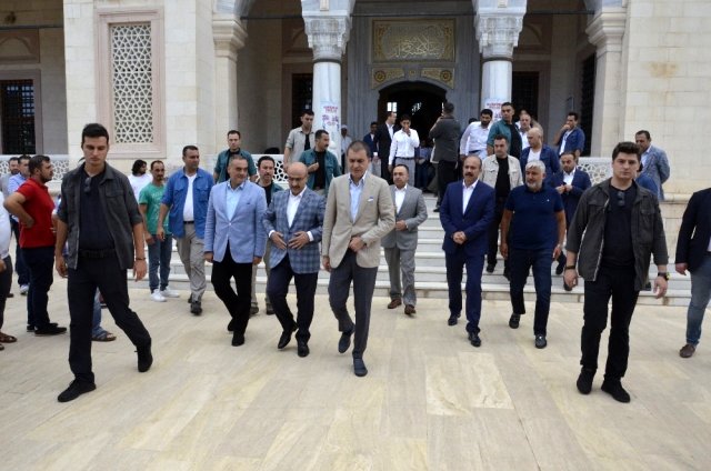 AK Parti Sözcüsü Ömer Çelik'ten trafik uyarısı