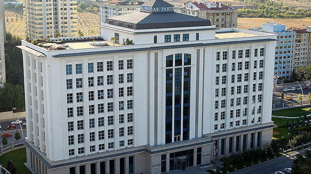 AK Parti'de bin 230 belediye başkan adayı açıklandı