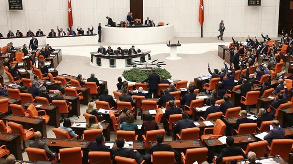 AK Parti'nin vekil sayısı 291'e yükseldi