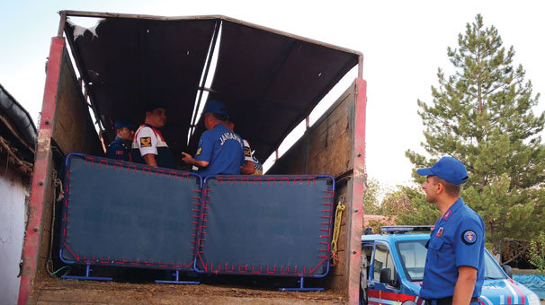 Aksaray'da vahşet! Babasını öldürüp kamyonetin kasasına sakladı