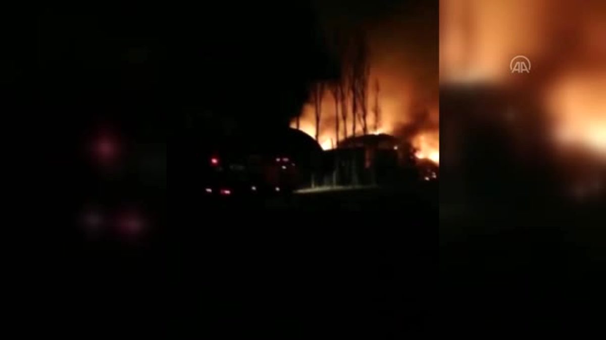 Akyurt'ta fabrikada çıkan yangın söndürüldü