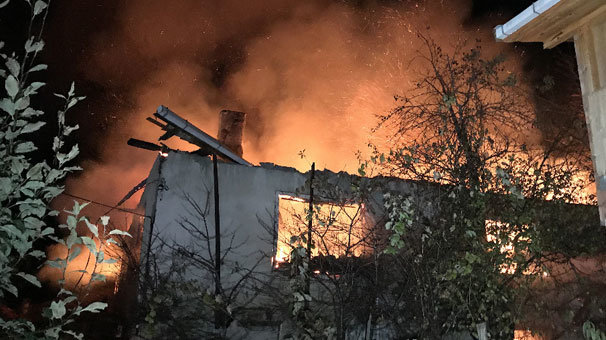 Alev alev yandı! İlçede korku dolu dakikalar...