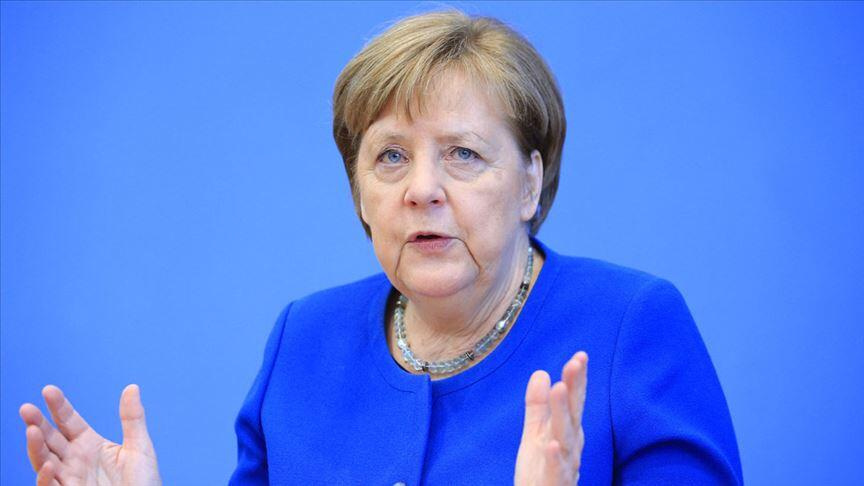 Almanya Başbakanı Merkel’den dijitalleşme uyarısı