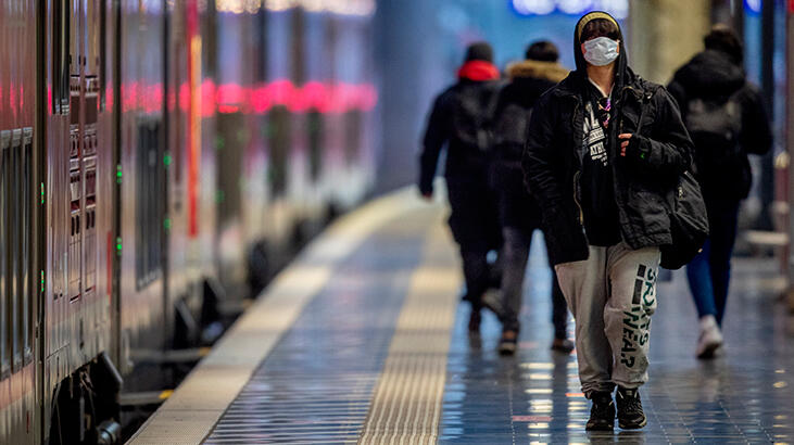 Almanya'da koronavirüs ölümleri 75 bini aştı