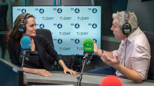 Angelina Jolie siyasete girebileceğini ima etti