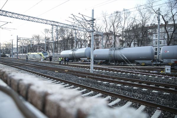 Ankara'da tren raydan çıktı
