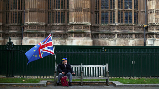 'Anlaşmasız Brexit'i önleyecek tasarıya onay