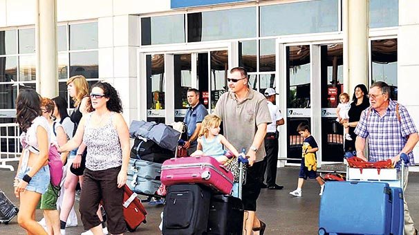 Antalya’ya havadan 10 milyon turist
