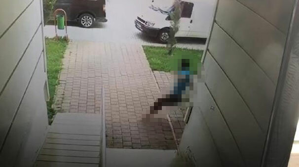 Apartmanın 7'nci katından ölüme atladı