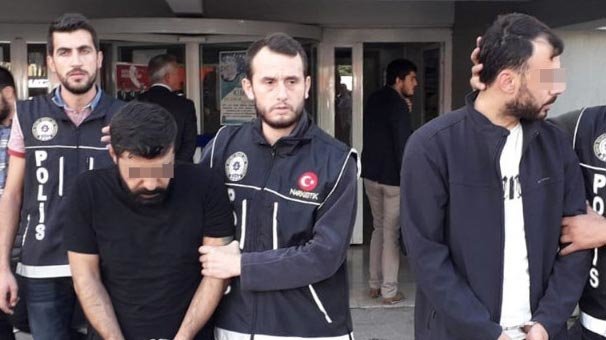 Araba lastiğinin içinde 350 bin TL değerinde uyuşturucu hap ele geçirildi