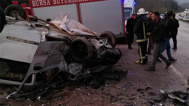 Araçlar bu hale geldi... İki kardeşin feci sonu!