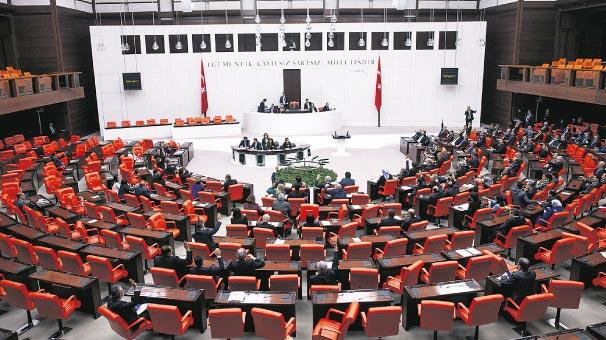 Askeri Torba yasalaştı! Rütbe yaş hadleri uzatıldı