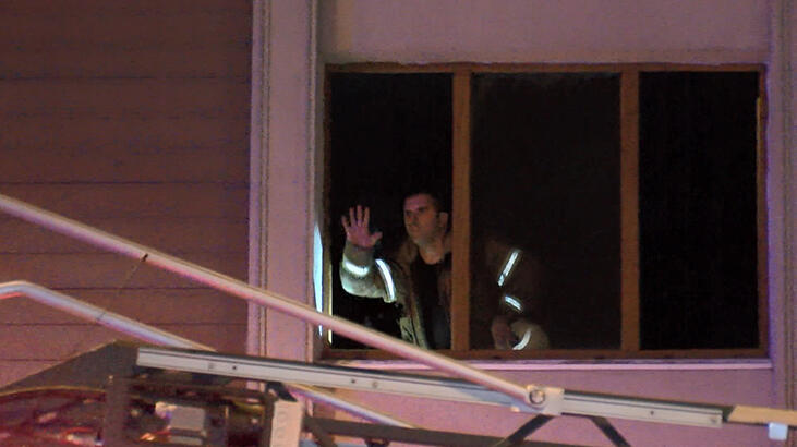 Ataşehir'de yangın! 12 kişi hastaneye kaldırıldı