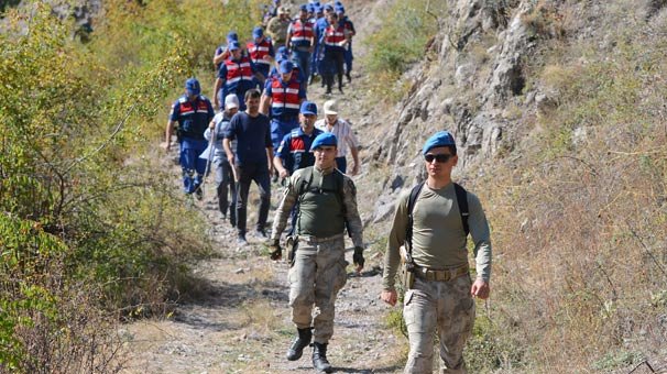 Ava gittiği ormanda sırra kadem bastı, yanındaki 3 kişi gözaltına alındı