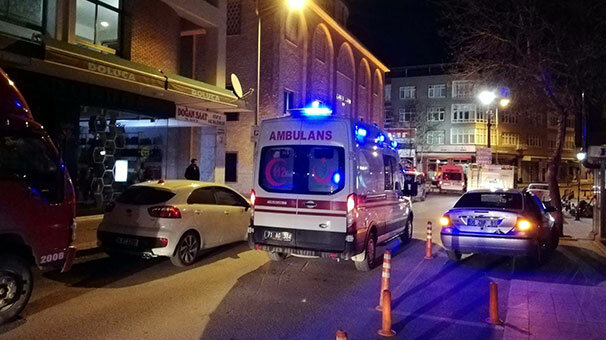 AVM'de çalışan 6 kişi kaynak dumanından zehirlendi