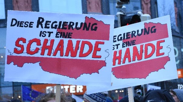Avusturya'daki skandal önergeye tepki geldi