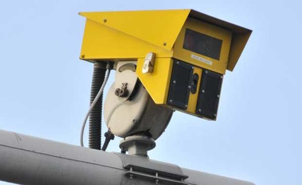 Aynı yolda üst üste 42 kez hız sınırını aşıp radara yakalandı