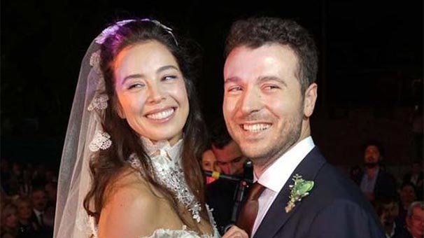 Azra Akın o fotoğrafı paylaştı