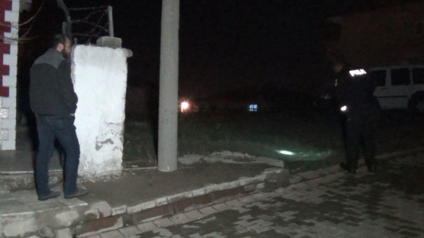 Baba ve oğula sokak ortasında silahlı saldırı: 1 ölü, 1 yaralı