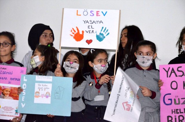 Bafra'da Kızılay ve Lösemili Çocuklar Haftası kutlandı